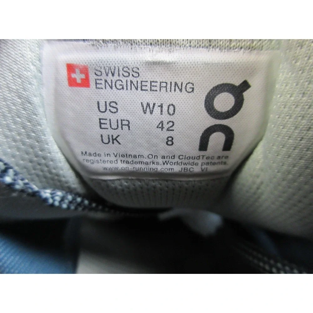On Cloud Shoes Womens Size 10 Helion Swiss Engineering Running Sneakers Trainers
